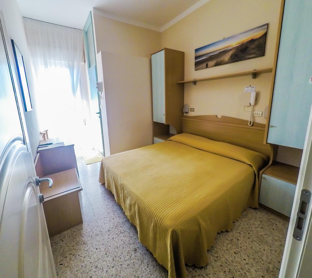 Hotel Simplon Bellaria-Igea Marina Værelse billede