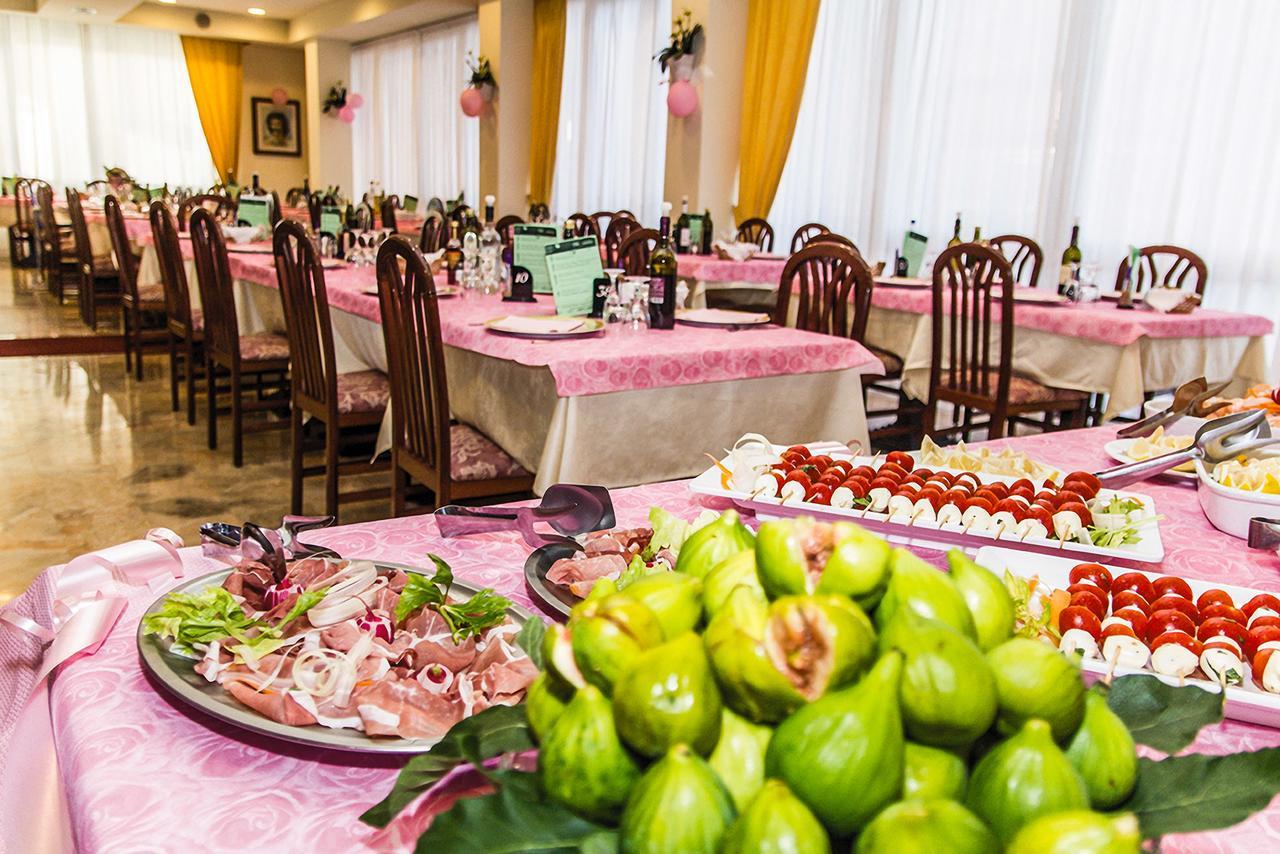 Hotel Simplon Bellaria-Igea Marina Eksteriør billede